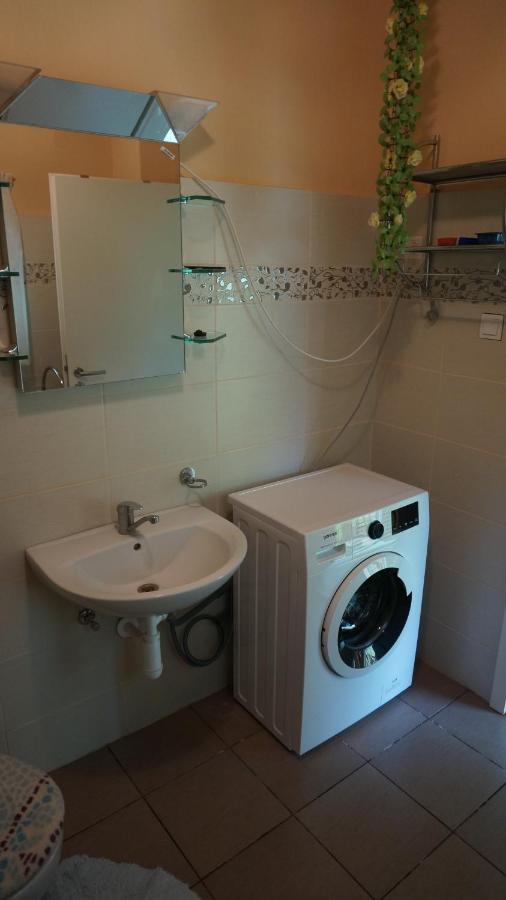 Sunny Apartman Nyiregyhaza Exterior photo